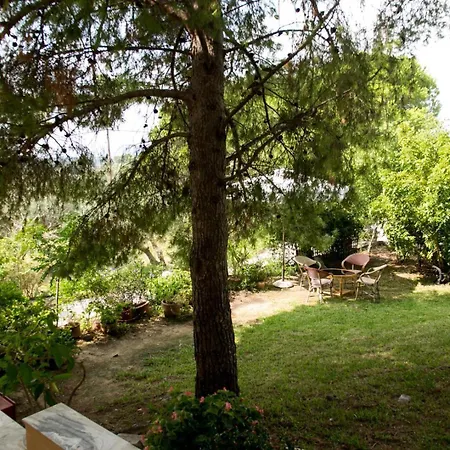 Almyros & Апартаменты Kounopetra