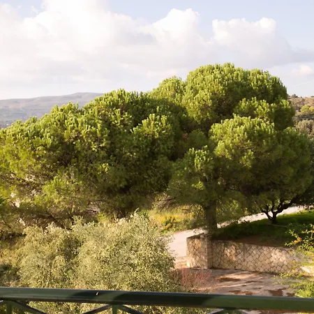 Апартаменты Almyros &