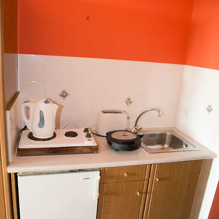 Almyros & Apartamento *