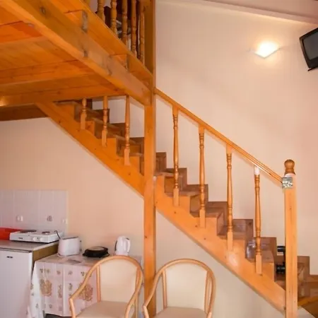 Appartement Almyros & *