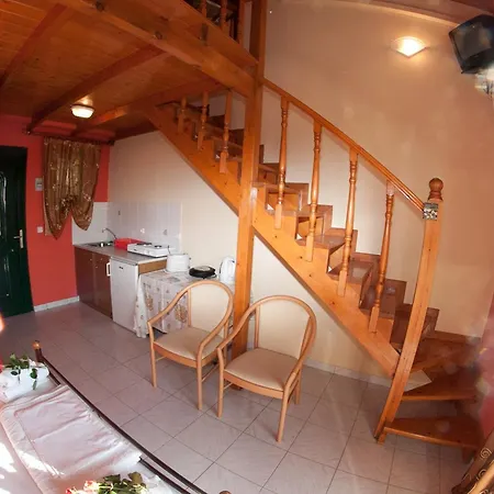 Almyros & Appartement Kounopetra