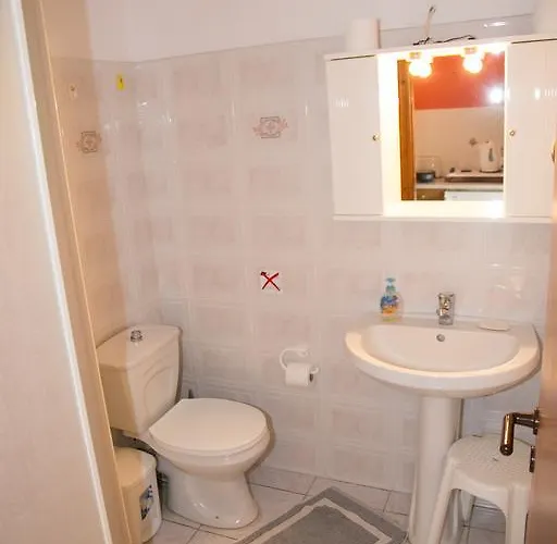 Apartamento Almyros & *