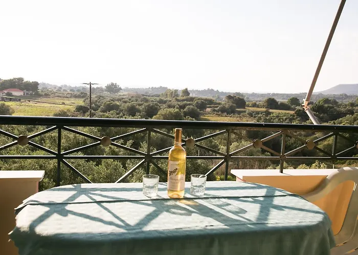 Almyros & Apartamento *